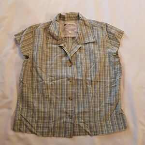 Columbia girls size medium green plaid shirt